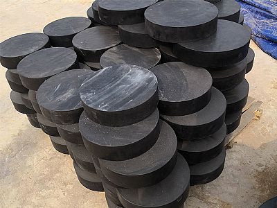 玛曲县板式橡胶支座由若干层橡胶片与薄钢板经加压硫化